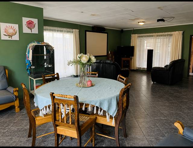 4 BEDROOM FREEHOLD FOR SALE IN VANDERBIJLPARK CE 2
